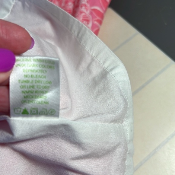 NWOT Lilly Pulitzer Ruffle Elbow Sleeve Dress Strawberries Print Keyhole Back - Picture 12 of 14